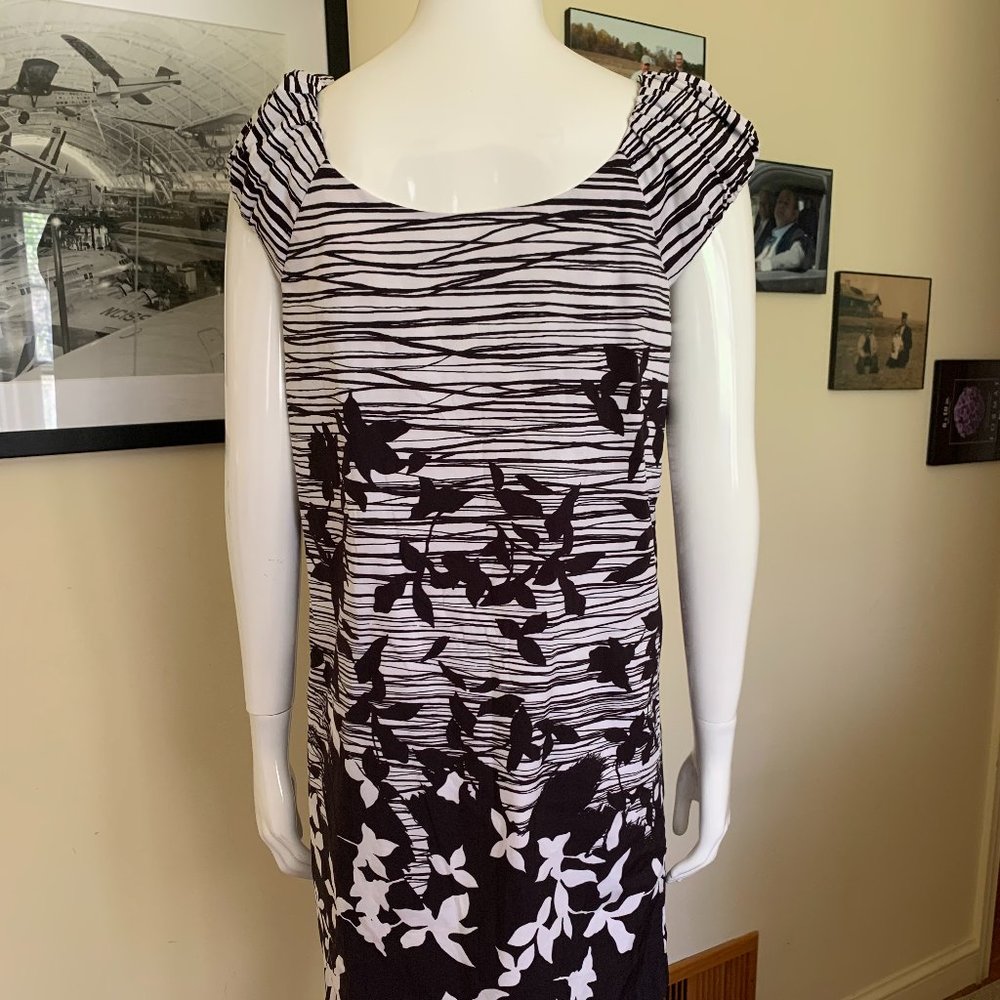 EUC BCBG Max Azria dress sz sm - Picture 2 of 4